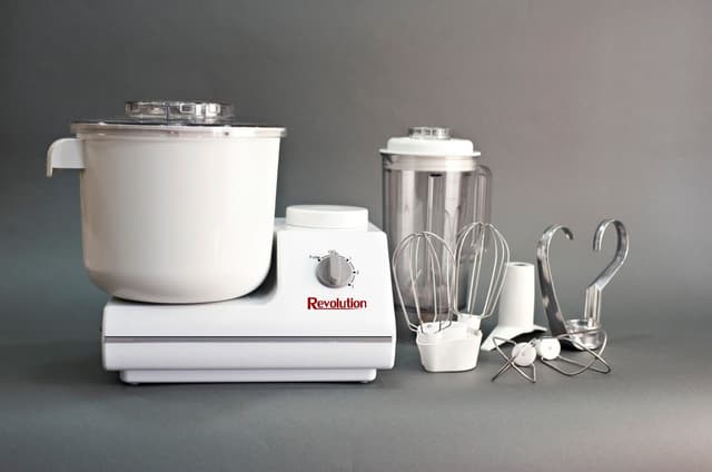 Revolution Mixer
