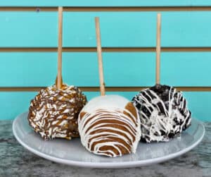 HANDS-ON CARAMEL APPLE DIPPING | OCTOBER 21st | 12 PM